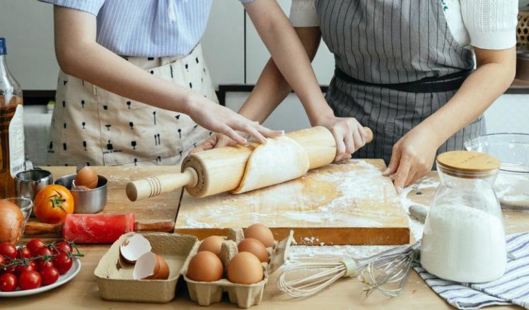Reinigen von Schneidebrettern Reinigen von Schneidebrettern